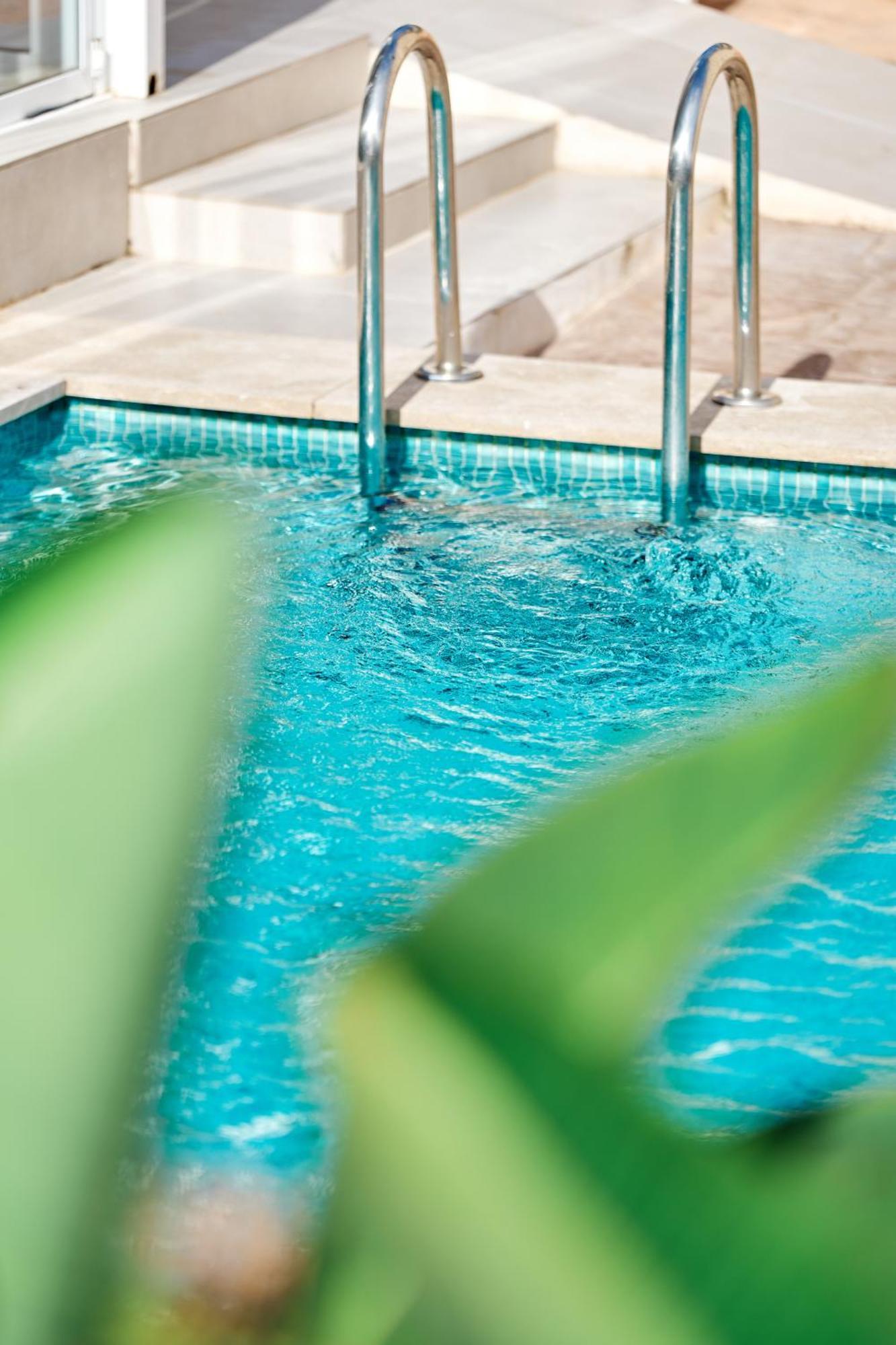 Bluewater Hotel Colonia de Sant Jordi ภายนอก รูปภาพ