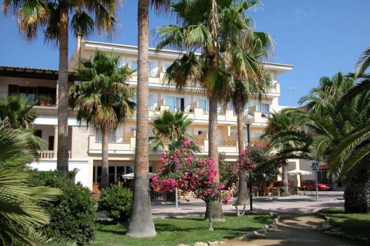 Bluewater Hotel Colonia de Sant Jordi ภายนอก รูปภาพ
